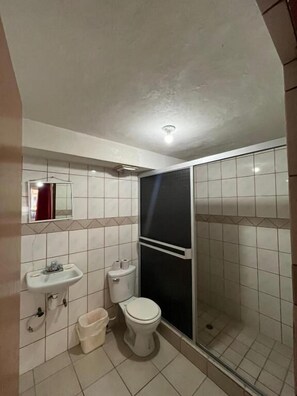 Chambre Double Standard | Salle de bain