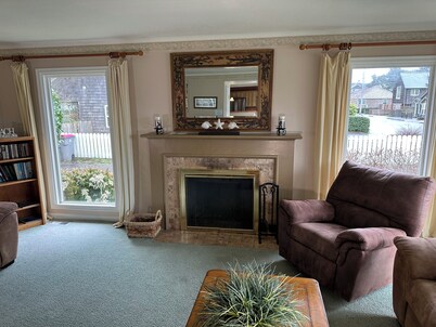 Beautiful 4-BDRM home in Seaside, steps to the beach, perfect family getaway.