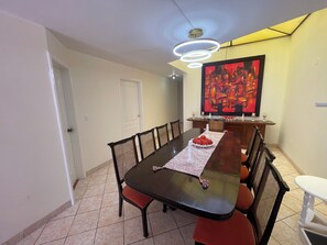 Dining - Beautiful familiar beach house located just 5 minutes from sea in Punta Hermosa. (Lima)