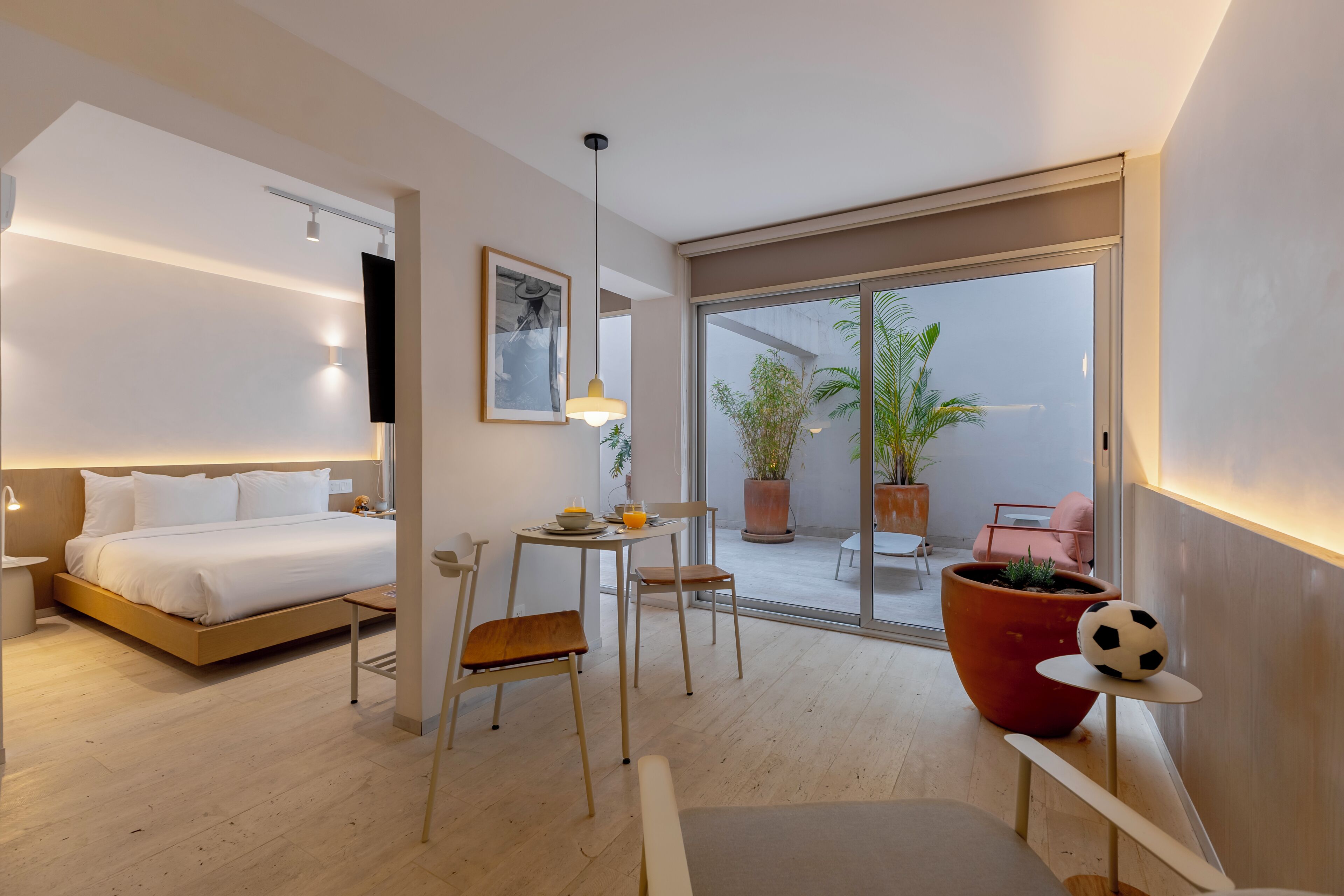 Luxury-Studio, Terrasse | Esszimmer