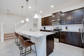 House - Cozy and Spacious 5BR With Pool Near Disney Parks (Kissimmee)