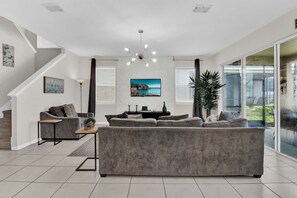 House - Chic 4BR With Pool Game Room Mickey Rooms (Kissimmee)