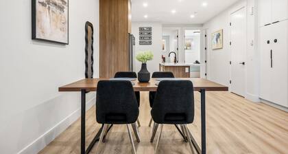 Modern, spacious 2BR suite in Calgary, 13 min to downtown, private entrance