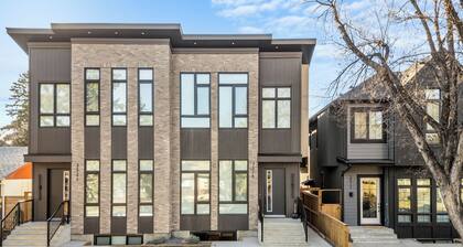 Modern, spacious 2BR suite in Calgary, 13 min to downtown, private entrance