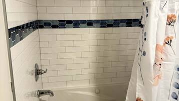 Dúplex Comfort, vistes a la muntanya | Bany