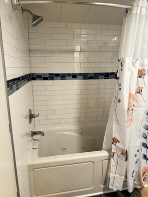 Dúplex Confort, vistas a la montaña | Baño