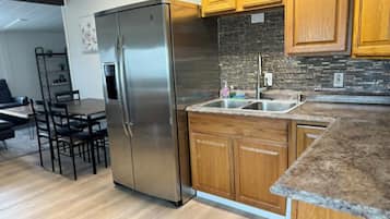 Alloggio Comfort su due livelli, vista montagna | Cucina privata