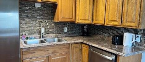 Comfort Duplex, Mountain View | Private kitchen