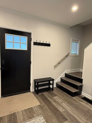 Interior - Entire Home in Pittsburgh, PA (Pittsburgh)