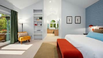 5 Schlafzimmer, Schreibtisch, Bügeleisen/Bügelbrett, Reisekinderbett