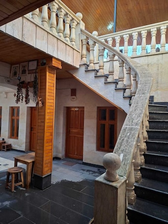 Interior. Ela Sultan Han