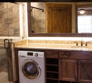 Bathroom - Westgate Smoky Mountain Resort & Water Park / 2 bedrooms (Gatlinburg)