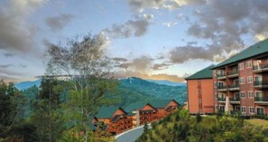 Exterior - Westgate Smoky Mountain Resort & Water Park / 2 bedrooms/ (Gatlinburg)