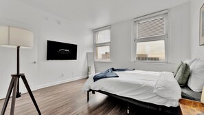 2 bedrooms, iron/ironing board, WiFi, bed sheets
