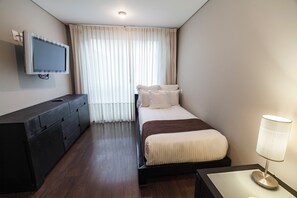 2 Schlafzimmer, Bügeleisen/Bügelbrett, Internetzugang, Bettwäsche
