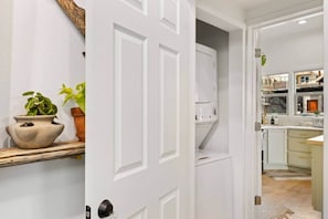 Interior - Mountain-Inspired 1BR - Healthy Home Colo Springs (Colorado Springs)