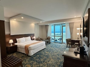 Room - Marseille Beach (Alamein)