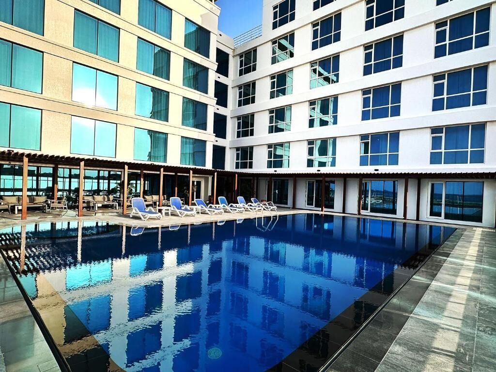 Apartament familiar, vistes a la piscina | Piscina