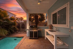Property grounds - PZV649:Playin Hookie, Private Pool, Propane Grill (Port Aransas)