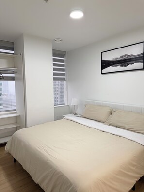 2 bedrooms, iron/ironing board, Internet, bed sheets