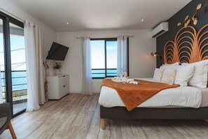 4 slaapkamers, een strijkplank/strijkijzer, reisbedje, gratis wifi