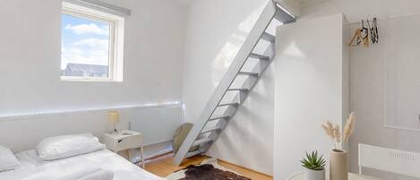 2 Schlafzimmer, Bügeleisen/Bügelbrett, Bettwäsche
