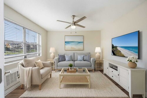 Downtown Naples Coastal Retreat
