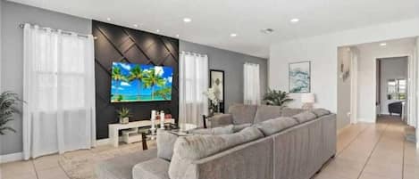 Maison (5 Bedrooms) | Coin séjour