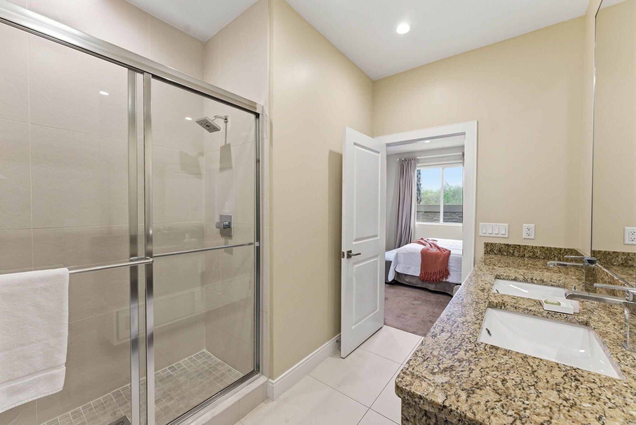 Vila (4 Bedrooms) | Banheiro | Banheira, toalhas de banho, sabonete, shampoo