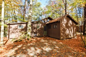 Exterior - Lakeside Resort-Cozy Cabin 4 (Olmstedville)