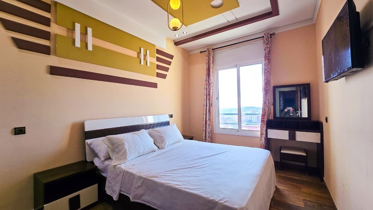 Appartement, 3 slaapkamers, balkon, uitzicht op stad