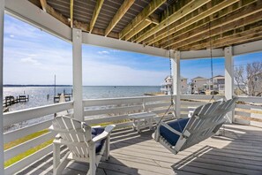 Terrace/patio - Bay Dreams Soundfront Escape w/ Beach Parking & Sunsets (Kill Devil Hills)