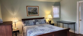 Lovely 1-bedroom studio apartment with AC in peaceful Boalsburg.