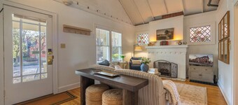 Walkable Cottage In Heart of German Village ~ Close to Everything! Clean + Comfy
