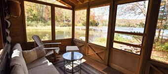 Cozy Lakeside Cabin-Resort Style Camp 5