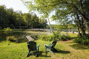 Property grounds - Cozy Lakeside Cabin-Resort Style Camp 5 (Olmstedville)