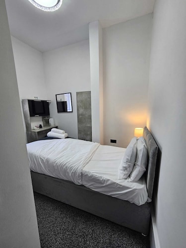 Edinburgh City Hotel