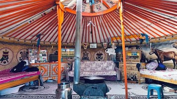 Casa familiare, patio, vista lago | Interni