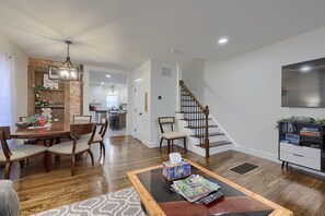 Interior - Cozy Parkesburg Townhome Retreat (Parkesburg)