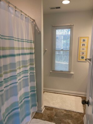 Hair dryer - New 2026 Rental ~ Spacious Beach House with Hot Tub ~ Easy Walk to the Beach (Kitty Hawk)