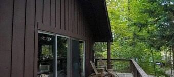 Cozy Lakeside Cabin-Adirondack Resort Cabin 7B