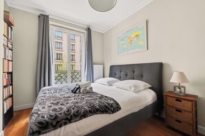 2 chambres, fer et planche à repasser, accès Internet, draps fournis
