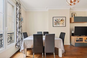 Dining - T3 10 min from Rolland Garros & Parc des Princes (Paris)