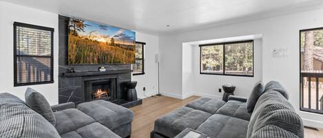Smart-TV, Kamin