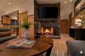 Interior - Riverfront & Mountain Views - Hot Tub, Sauna, Cold Plunge, Pickleball, Sleeps 16 (Blue Ridge)