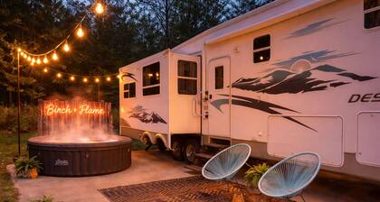 Stardust-A Dreamy Escape at Birch + Flame Hot Tub Near Frankenmuth