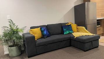 House, 2 Bedrooms, Accessible | Living area