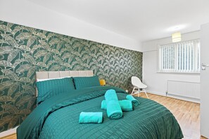 3 Schlafzimmer, Bügeleisen/Bügelbrett, Internetzugang, Bettwäsche