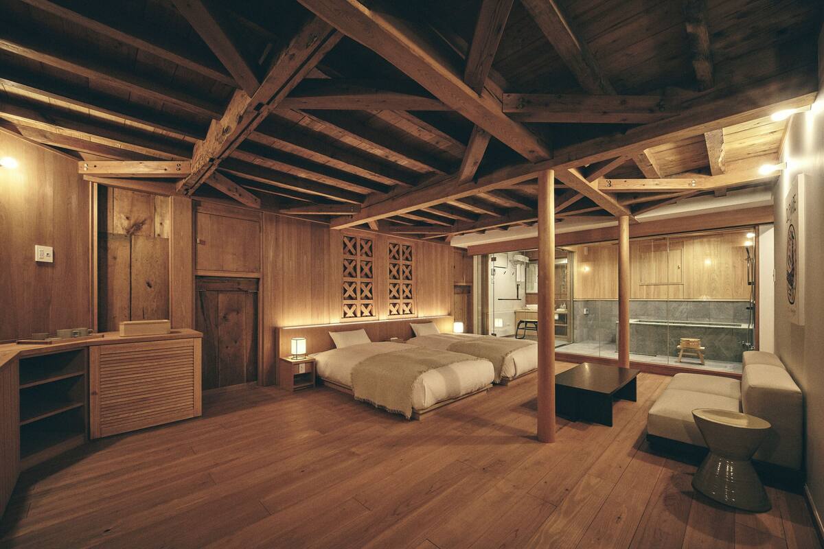 Standard Twin Room | In-room safe, WiFi (free), bed sheets