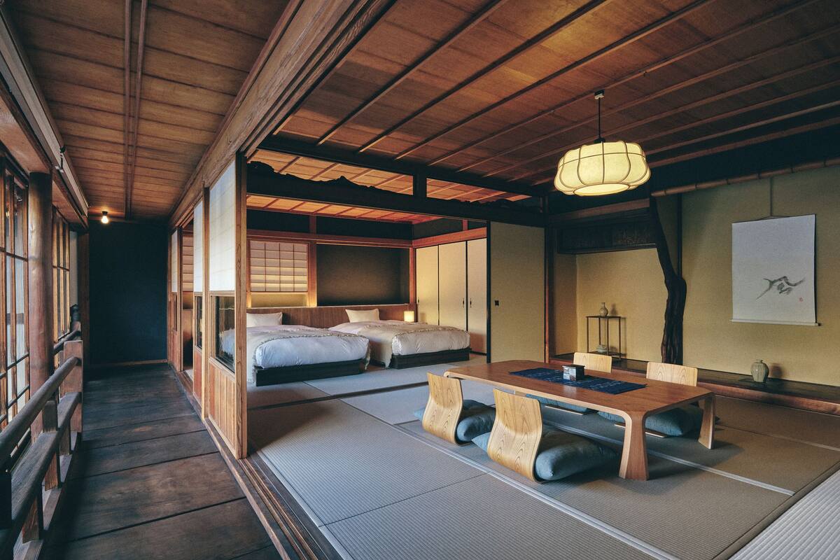 Luxury Triple Room | In-room safe, WiFi (free), bed sheets